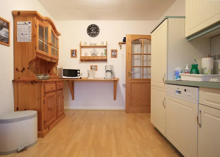 Thien * Gross Niendorf (Mecklenburg-Vorpommern)